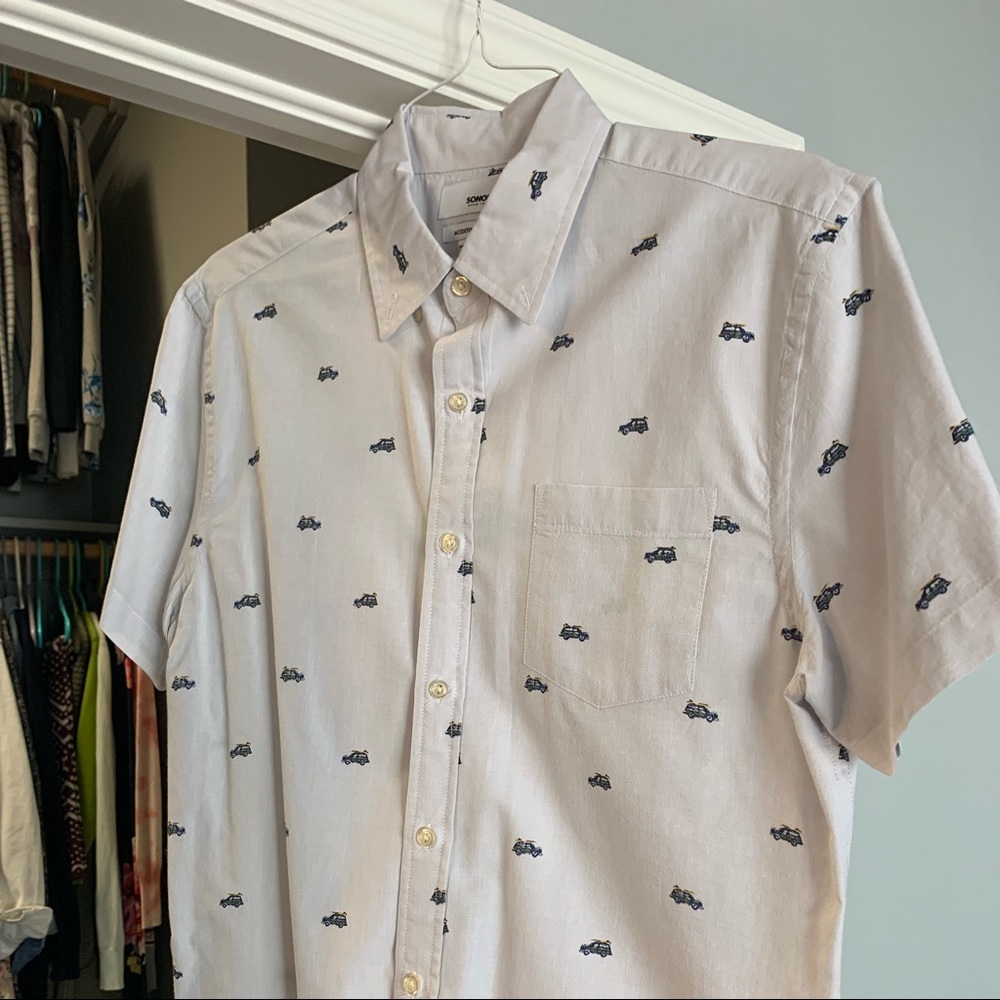 NWOT Men's button-down